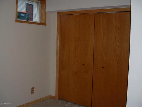 1484 Springbrook Dr, Jenison, MI 49428 photo 23