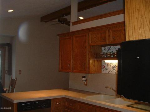1484 Springbrook Dr, Jenison, MI 49428 photo 8