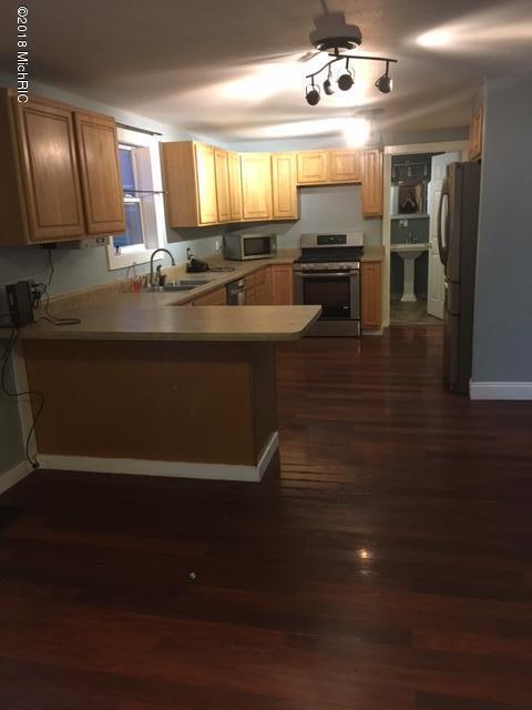420 E Hughes St, Marshall, MI 49068 photo 8