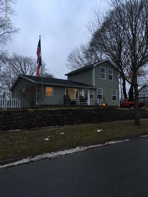 420 E Hughes St, Marshall, MI 49068 photo 4
