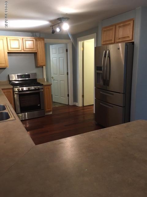 420 E Hughes St, Marshall, MI 49068 photo 9