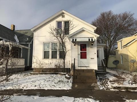302 Third St, Manistee, MI 49660 photo 2