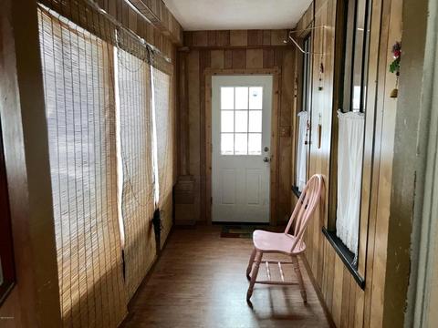 302 Third St, Manistee, MI 49660 photo 16