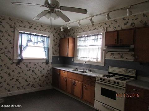109 E Cherry St, Reading, MI 49274 photo 21