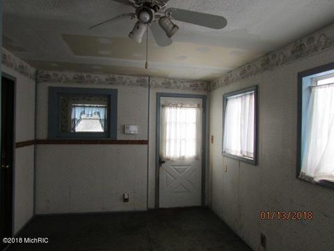 109 E Cherry St, Reading, MI 49274 photo 13