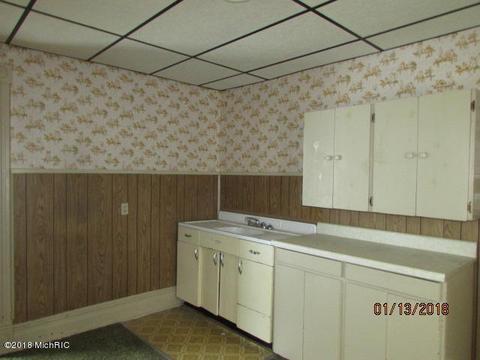 109 E Cherry St, Reading, MI 49274 photo 25