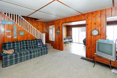 348 Lloyd Ln, Bronson, MI 49028 photo 5