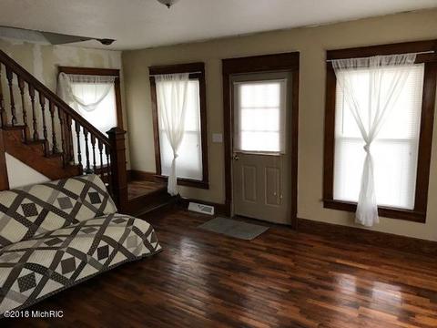 116 Middle St, Three Rivers, MI 49093 photo 7
