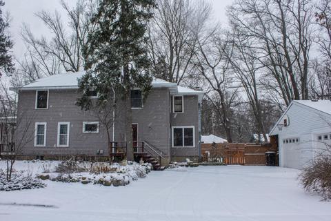 233 Gilkey St, Plainwell, MI 49080 photo 4