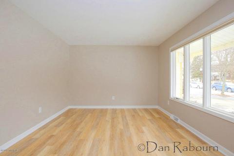 6904 Rix St SE, Ada, MI 49301 photo 5