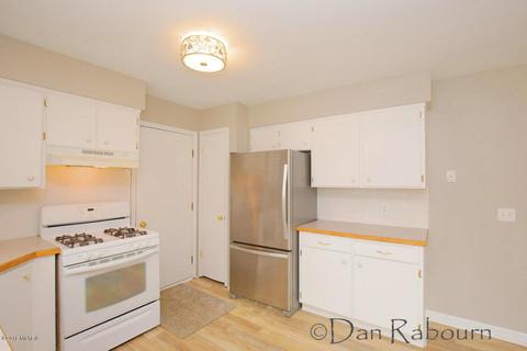 6904 Rix St SE, Ada, MI 49301 photo 9