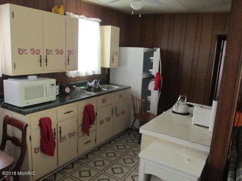5397 Circle Dr, Reading, MI 49274 photo 6