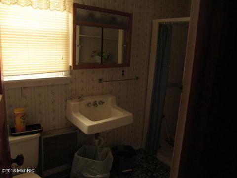 5397 Circle Dr, Reading, MI 49274 photo 9