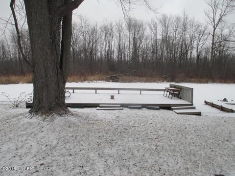 5397 Circle Dr, Reading, MI 49274 photo 3