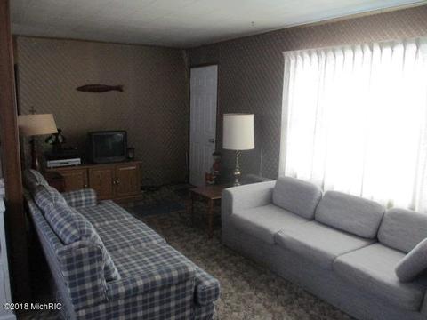 5397 Circle Dr, Reading, MI 49274 photo 7
