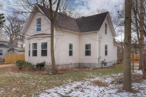 921 Masonic Ave, Belding, MI 48809 photo 2