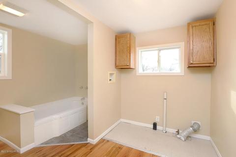 921 Masonic Ave, Belding, MI 48809 photo 16