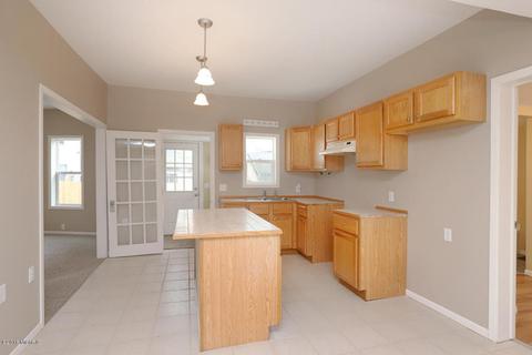 921 Masonic Ave, Belding, MI 48809 photo 14