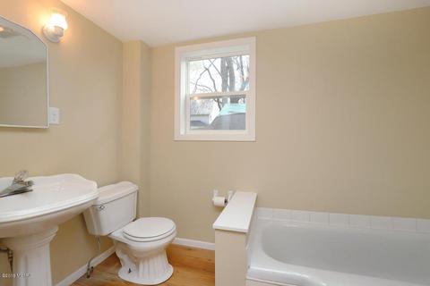 921 Masonic Ave, Belding, MI 48809 photo 17