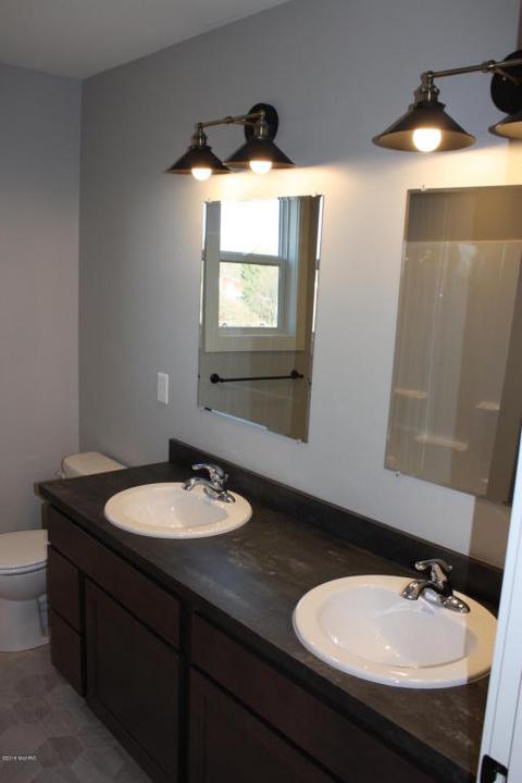2013 Rustic Ct, Dorr, MI 49323 photo 11