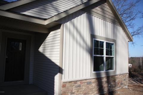 2013 Rustic Ct, Dorr, MI 49323 photo 2