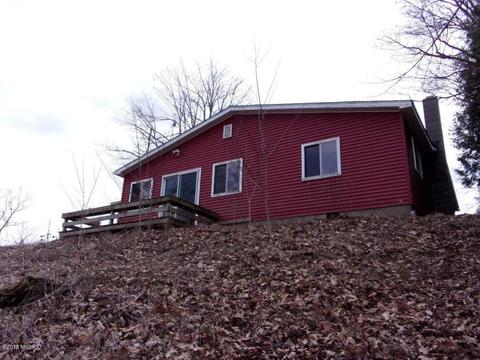 13664 Lenore Dr, Hudson, MI 49247 photo 9