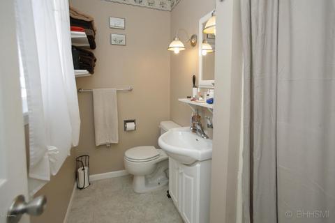 455 Sixth St, Constantine, MI 49042 photo 10