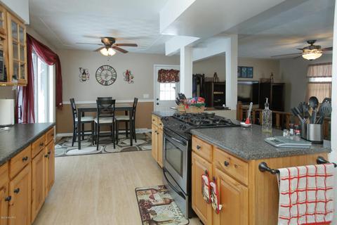 455 Sixth St, Constantine, MI 49042 photo 8