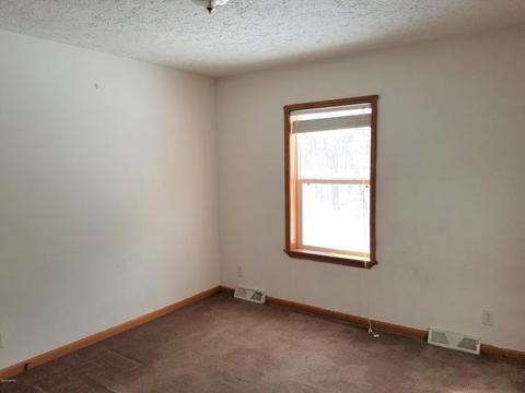 485 Oak St, Baldwin, MI 49304 photo 9