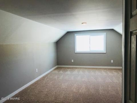 304 Third St, Manistee, MI 49660 photo 22