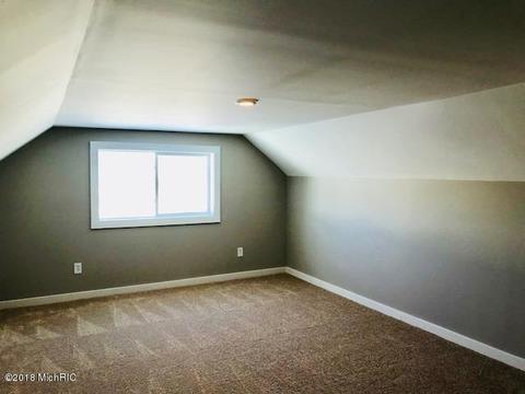 304 Third St, Manistee, MI 49660 photo 23