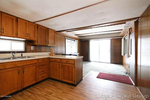 2744 142nd Ave, Dorr, MI 49323 photo 11