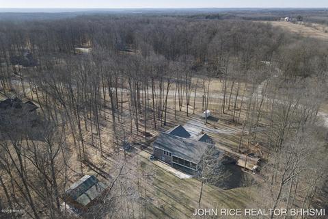 914 Boulder Bluff Ln, Lowell, MI 49331 photo 12