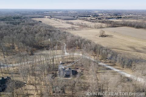 914 Boulder Bluff Ln, Lowell, MI 49331 photo 13