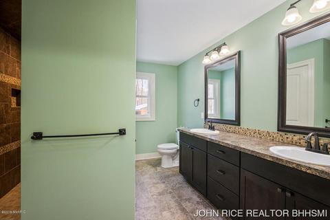 914 Boulder Bluff Ln, Lowell, MI 49331 photo 29