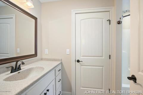 914 Boulder Bluff Ln, Lowell, MI 49331 photo 39