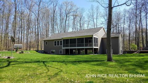 914 Boulder Bluff Ln, Lowell, MI 49331 photo 2