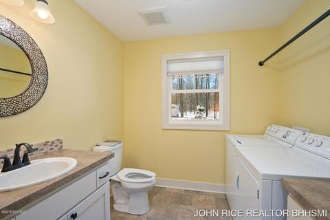 914 Boulder Bluff Ln, Lowell, MI 49331 photo 34