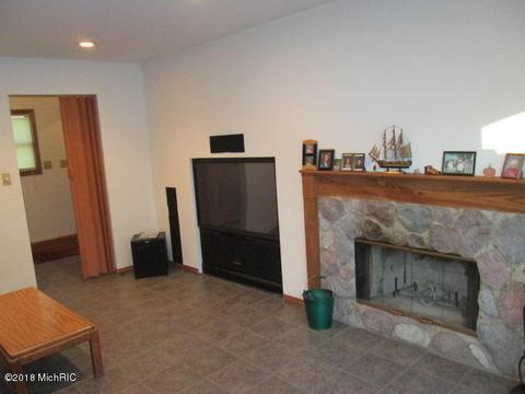 7735 W Range St, Mears, MI 49436 photo 22