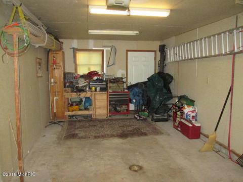 7735 W Range St, Mears, MI 49436 photo 25