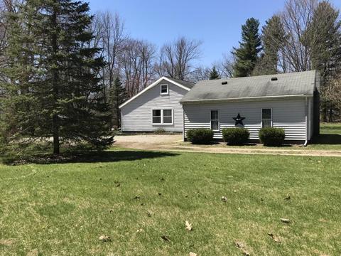 2604 Hemlock Beach Dr, Reading, MI 49274 photo 8