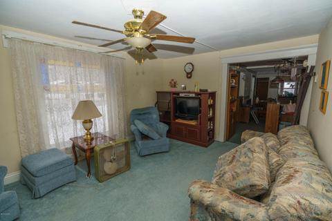 815 Maple St, Marshall, MI 49068 photo 16
