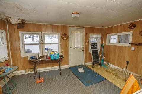 815 Maple St, Marshall, MI 49068 photo 6