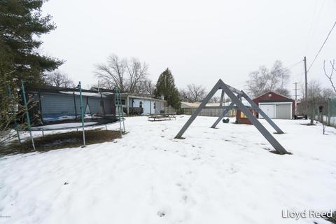816 W Ellis Ave, Belding, MI 48809 photo 22