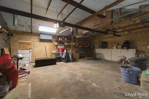 816 W Ellis Ave, Belding, MI 48809 photo 18
