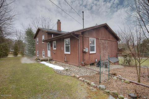 11250 Belding Rd NE, Belding, MI 48809 photo 2