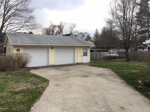 841 Harrison St, Belding, MI 48809 photo 28