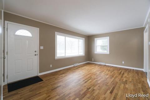 841 Harrison St, Belding, MI 48809 photo 8