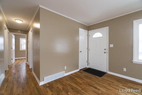 841 Harrison St, Belding, MI 48809 photo 18