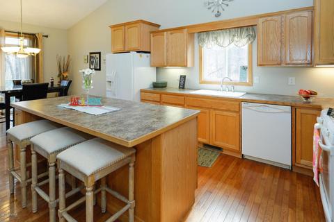 202 Golfview Dr, Plainwell, MI 49080 photo 8